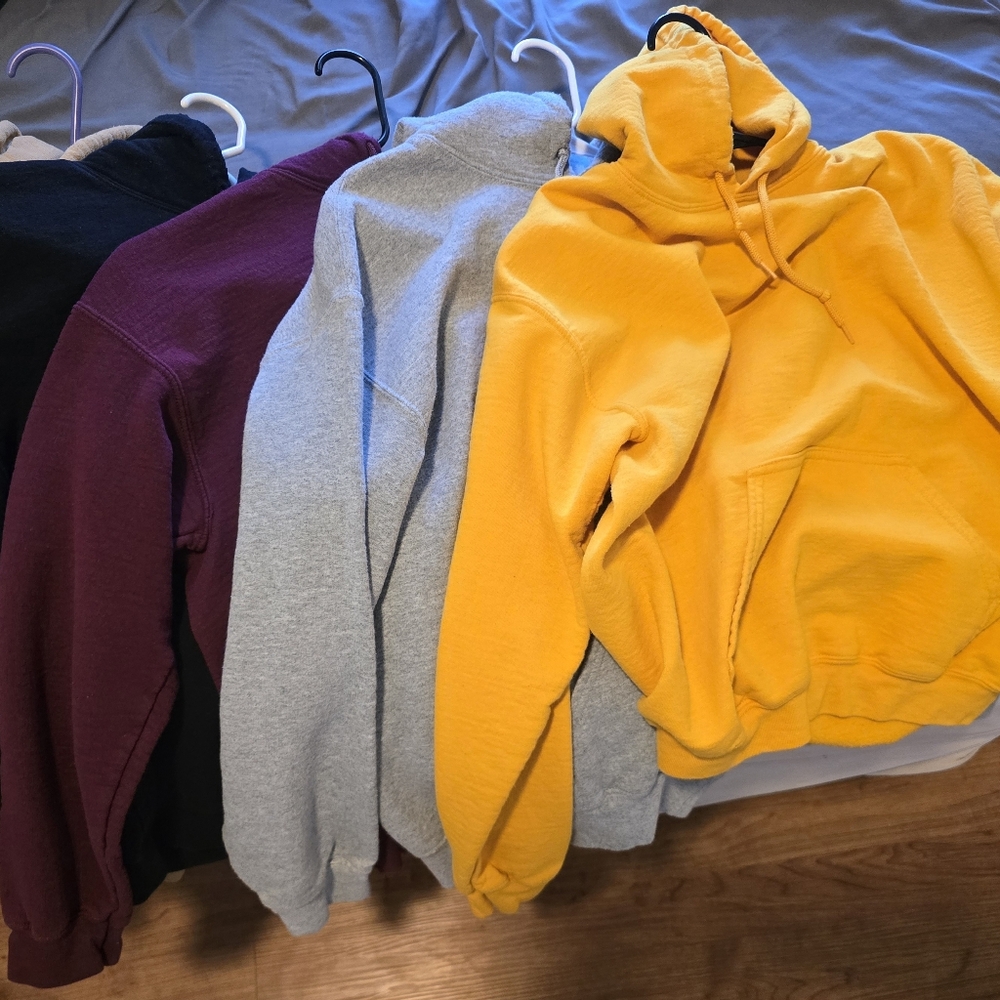 9 Gildan Hooded Sweatshirt Bundle - Yellow, Gray, Maroon, Black
